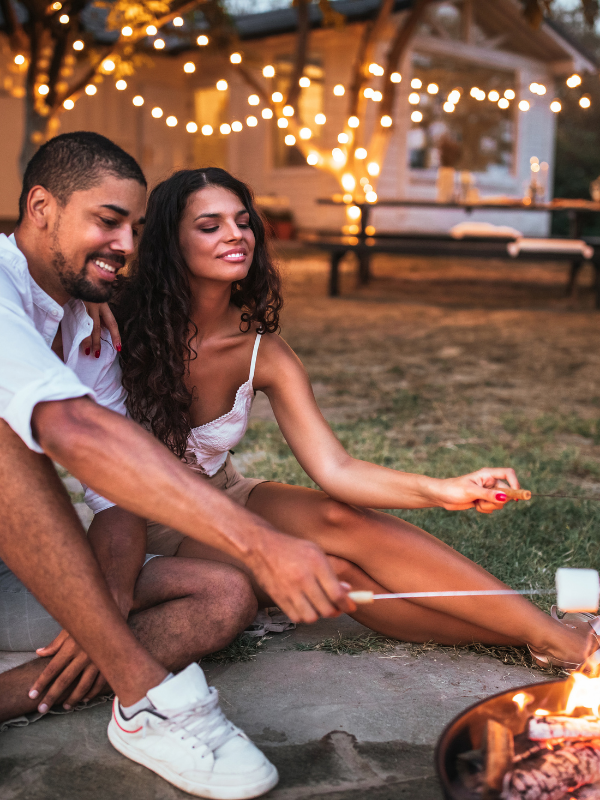 romantic-couple-together-new-years-resolutions