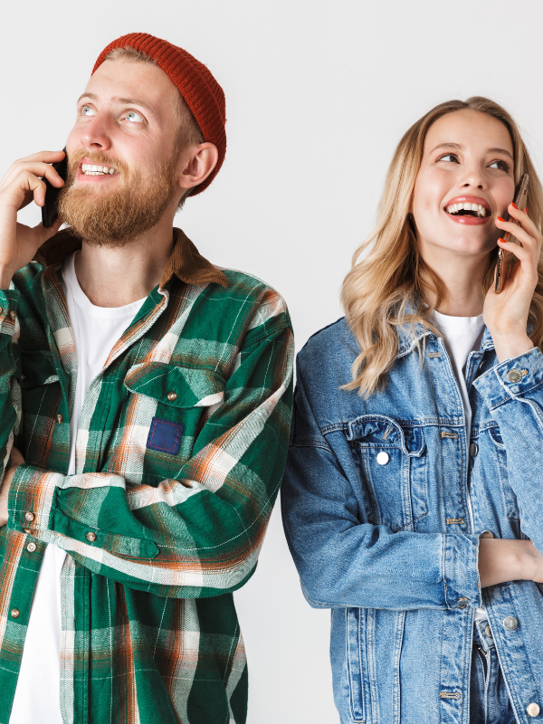 couple-talking-on-the-phone