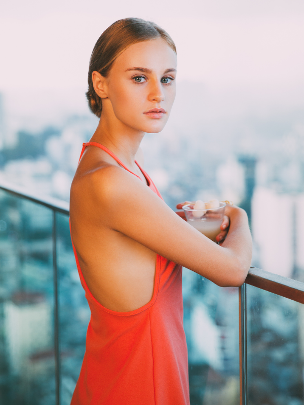 beautiful-woman-posing
