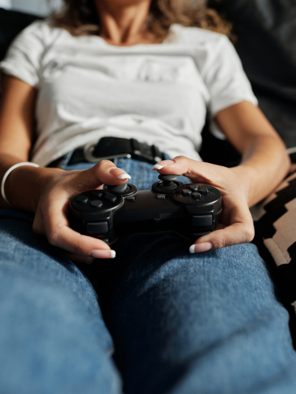 woman-and-a-game-console