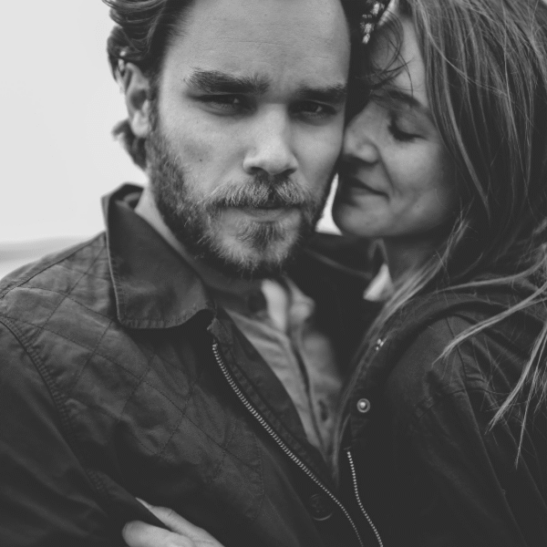 black-and-white-couple-picture