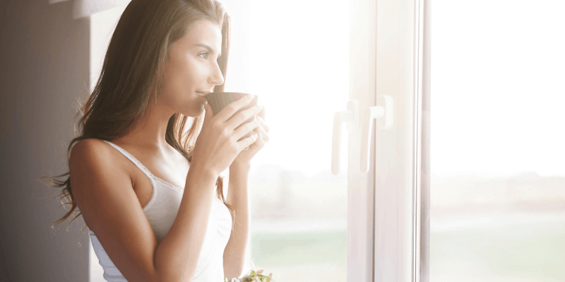 woman-drinking-coffee