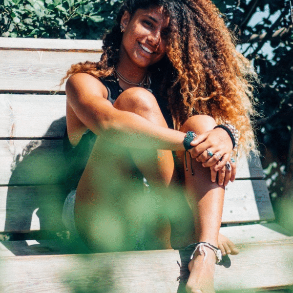 beautiful-woman-sitting-on-a-bench