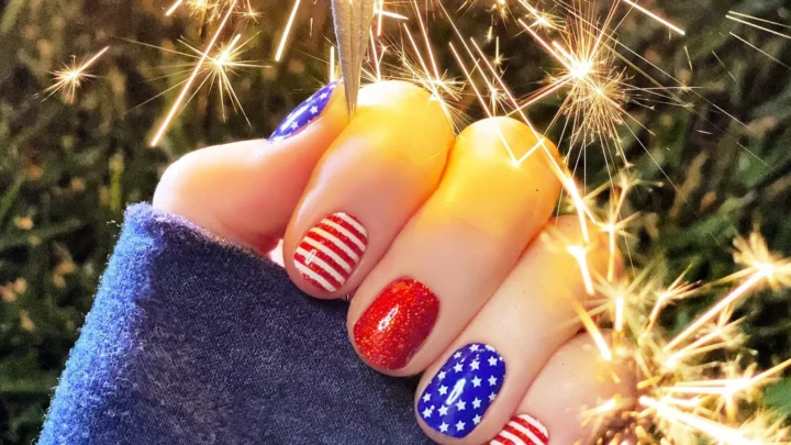 Stars and Stripes the 4th of July nail inspo