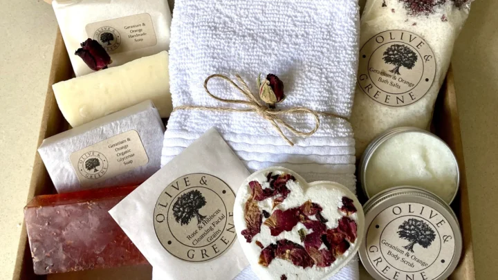 Image for Handmade Pamper Gift Box for Her